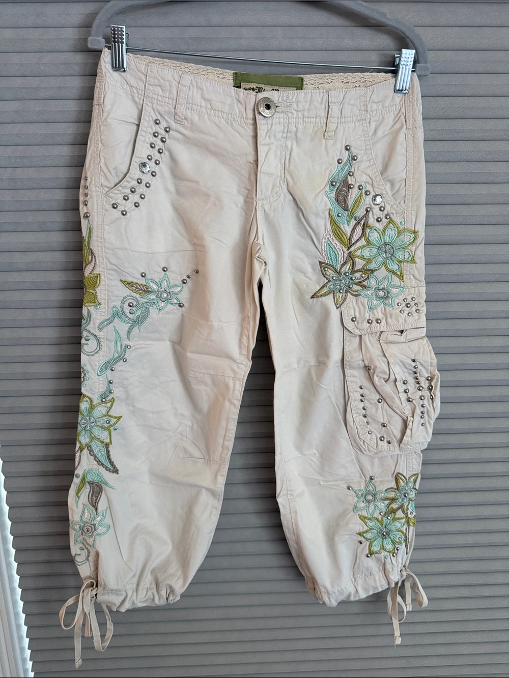 Miss Me Beige Cargo Capris with Floral Embroidery